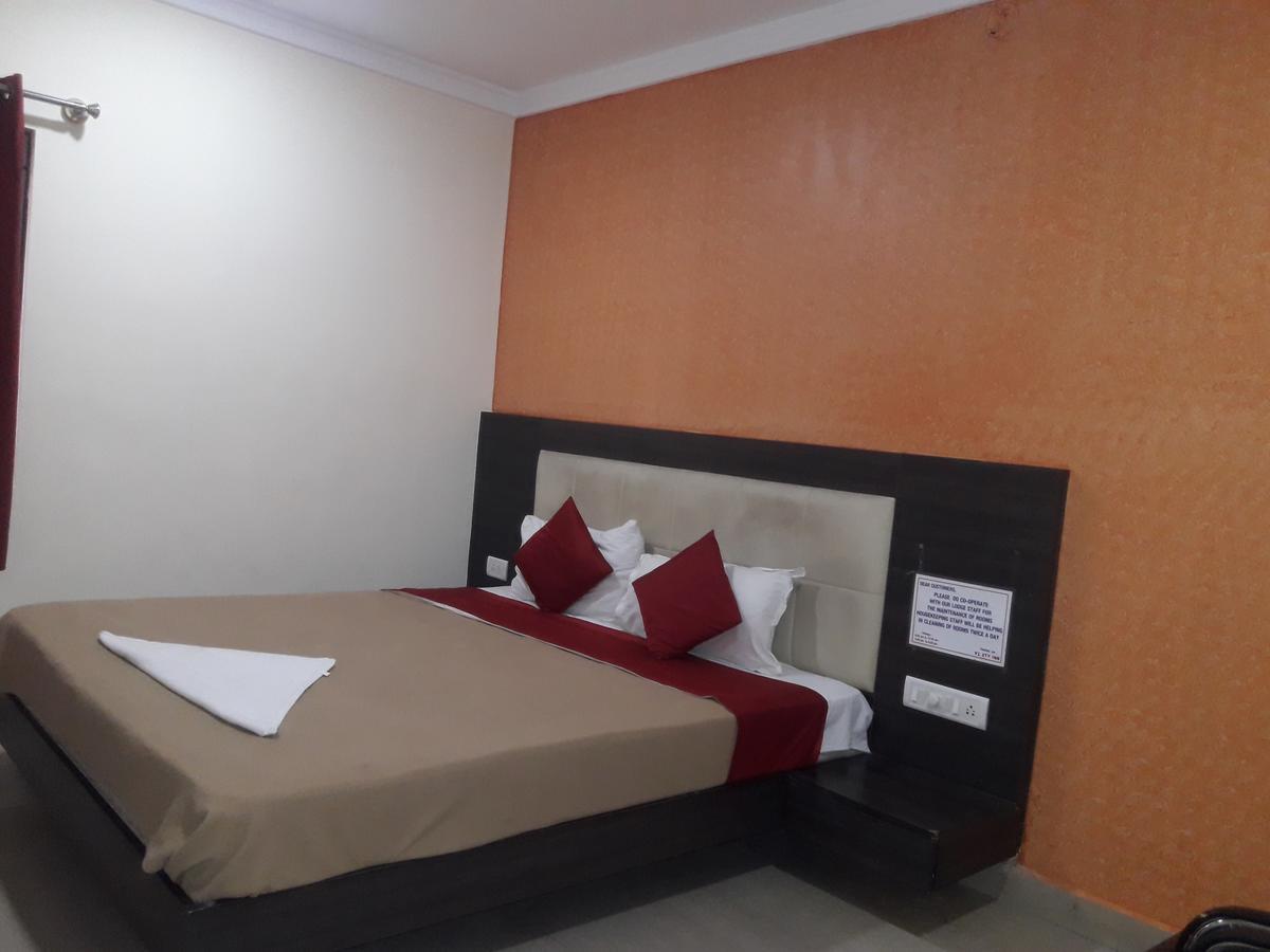 Hôtel Vijaya Lakshmi Residency à Bangalore Extérieur photo