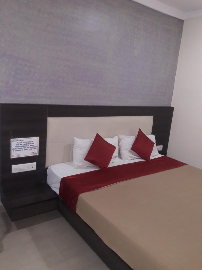 Hôtel Vijaya Lakshmi Residency à Bangalore Extérieur photo