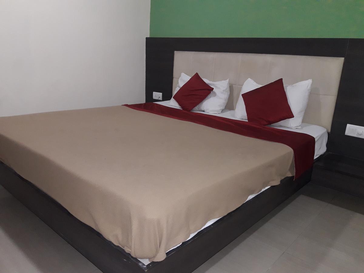 Hôtel Vijaya Lakshmi Residency à Bangalore Extérieur photo