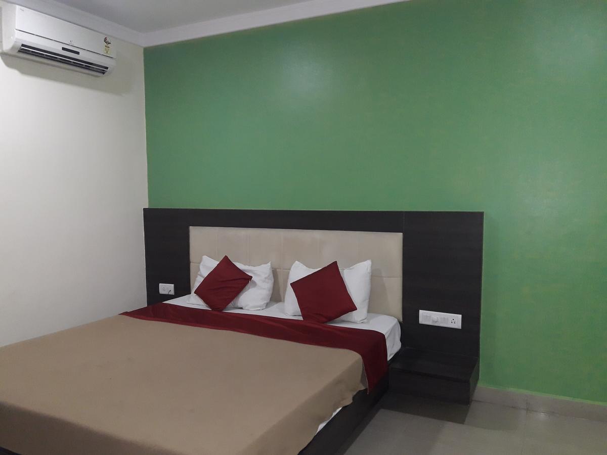 Hôtel Vijaya Lakshmi Residency à Bangalore Extérieur photo
