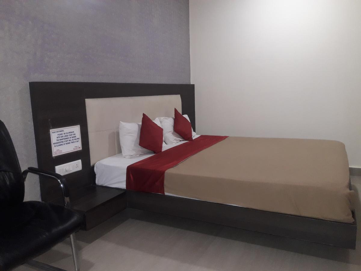 Hôtel Vijaya Lakshmi Residency à Bangalore Extérieur photo