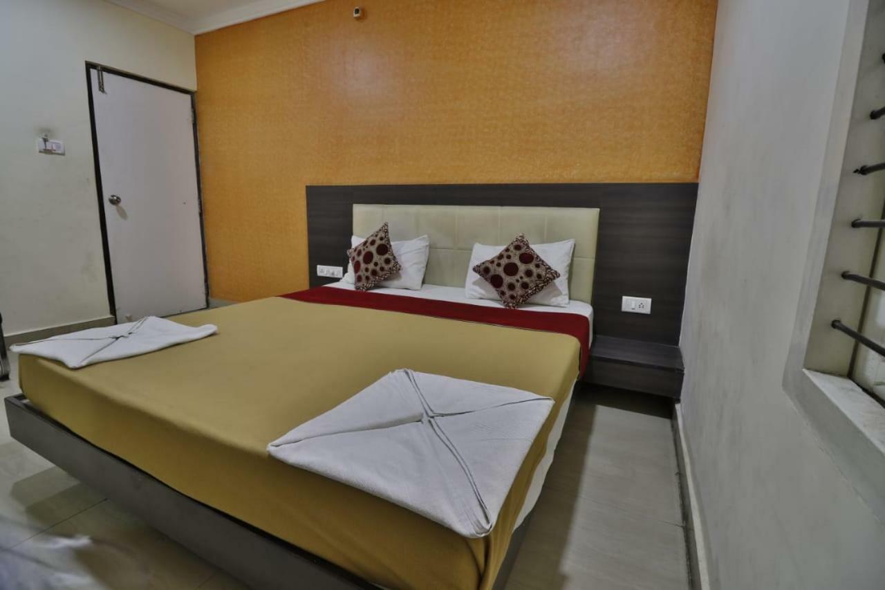 Hôtel Vijaya Lakshmi Residency à Bangalore Extérieur photo