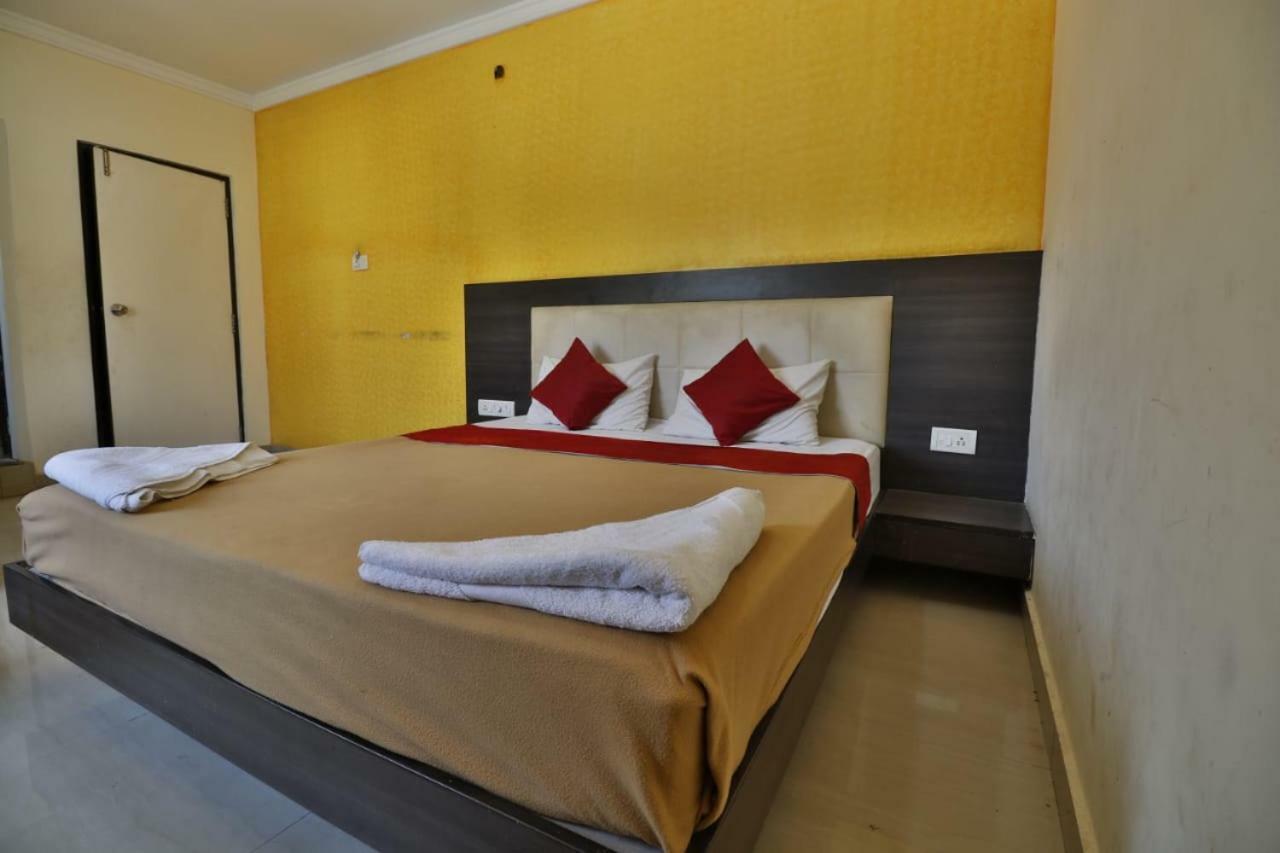 Hôtel Vijaya Lakshmi Residency à Bangalore Extérieur photo